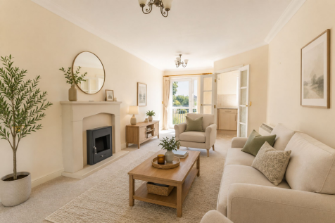 Sitting/Dining Room