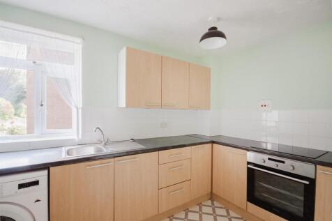 37 Cedar Court 18.jpg