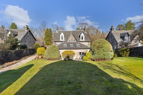4 bed, 2 bath Detached in Glasgow - Photo 35