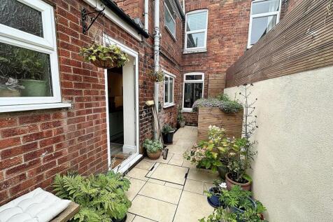 Courtyard Garden