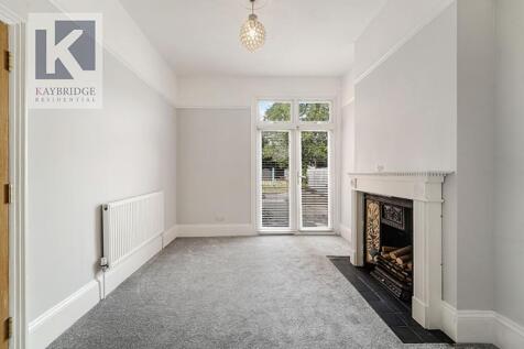 London Road, Ewell - KT17 2BT