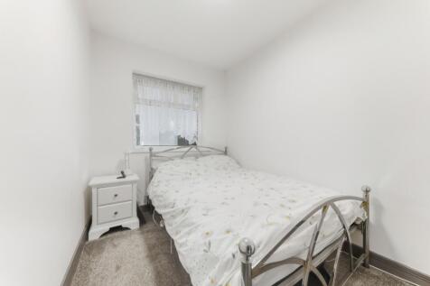 The Bungalows - EweMove Pontefract - Bedroom 1