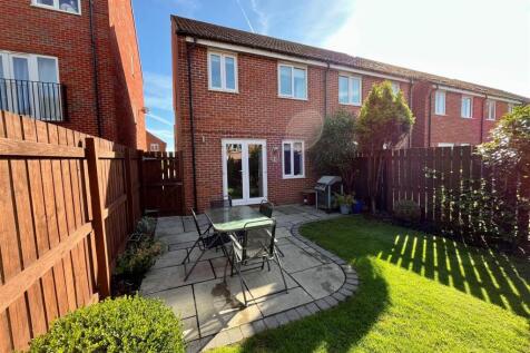 Rear Garden - image four.jpg