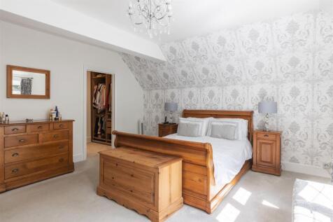 11 Pine Coombe-3.jpg