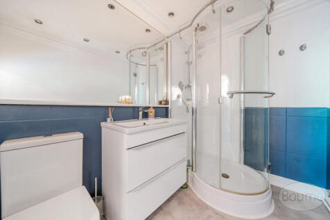 b2b2b8eb-eed9-438...