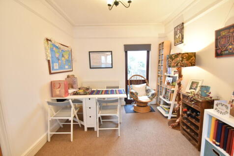 Living room 3