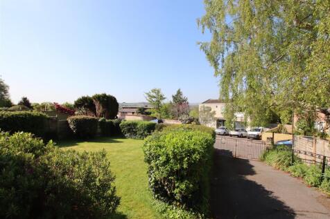 Front Garden and Driveway.JPG