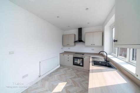 new © Webbs Estate Agents © (46 of 124) copy.jpg