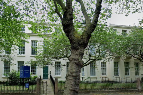 Onward Homes are proud to present this over 55's 1 bedroom flat with a level access shower in our sheltered scheme Friendship House, situated in the desirable area of Canning. Prices include window cl