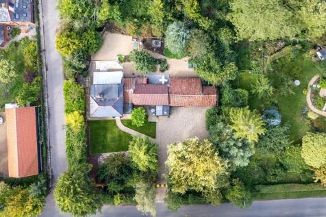 1440px-The Old Fo...