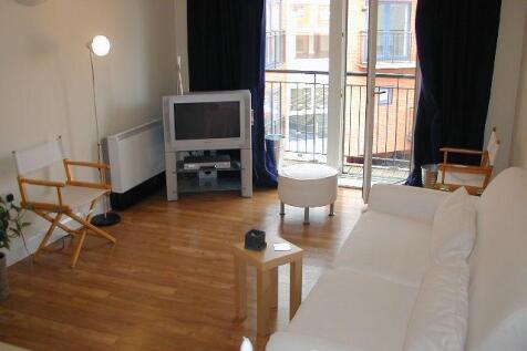 ** Zero Deposit Guarantee Available **
A spacious one bed apartment in Washington Wharf situated close to The Mailbox.