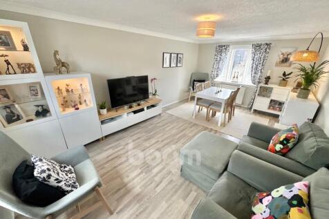 Blackthorn Avenue, Beith lounge