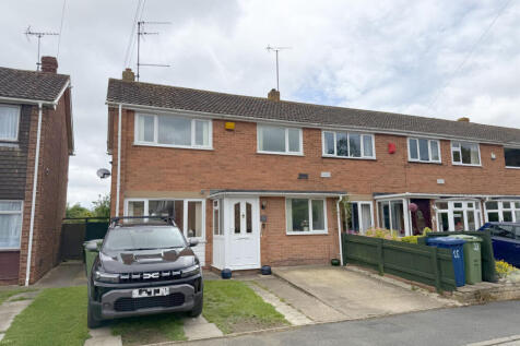 4 Bedroom End Terrace for Sale