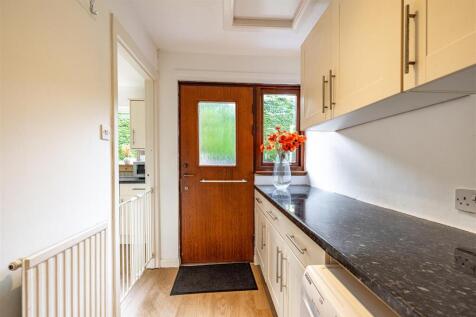 3 Abbotsview Gardens Galashiels 27.jpg