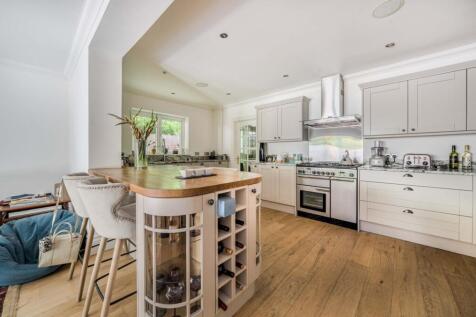 1358443-26-68dbec...