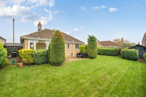 rear garden 1.jpg