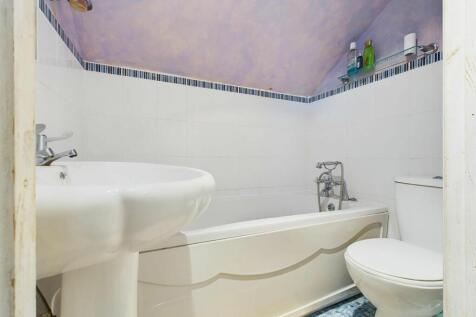 En-suite Bedroom Six