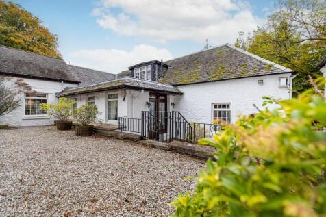 4 bed, 4 bath Detached in Glasgow - Photo 7