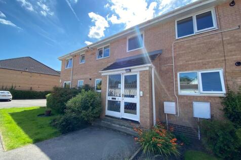 AVAILABLE JULY - EXCELLENT LOCATION - GARAGE - STYLISH INTERIOR - SPACIOUS - ALL APPLIANCES -
