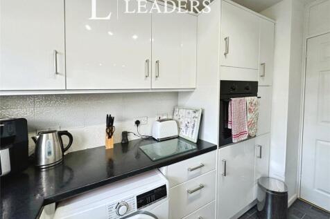 Kitchen (2)