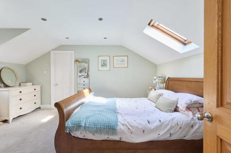 220 The Street 09...