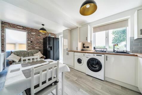 60 South Avenue, Ullesthorpe