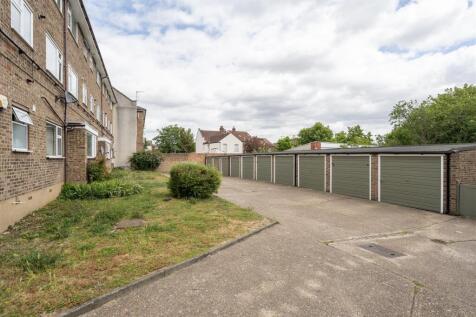 Willridge Court, E11