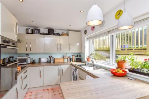 Kitchen/ Breakfast Room