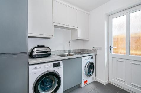 5 Sycamore Close -27.jpg