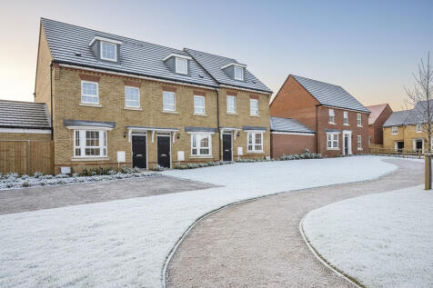 Richmond Park snowy street scene
