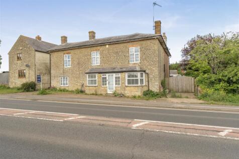Sunnyside, 85 Watling Street, Potterspury (18).jpg