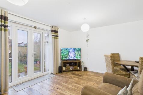 EweMove Spalding - Frome Walk - Living Room