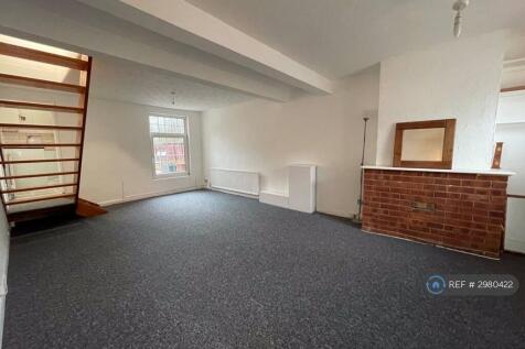 Available from 14 Sept 2026 Two double bedrooms Contemporary kitchen and bathroom Garden Large lounge Unfurnished Close to Transport Links (Plumstead Station, Woolwich tube station on the Elizab... **