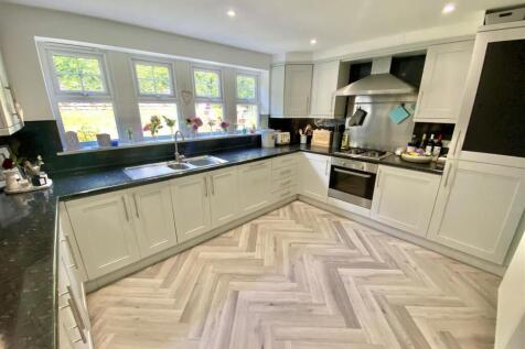 Bramleys Estate Agents - Whitley Road - Dewsbury (