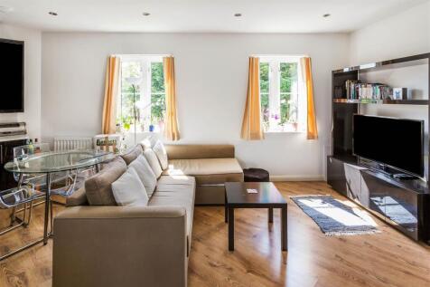 living room 2.jpg