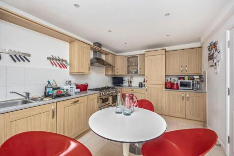 Kitchen / Breakfast Room