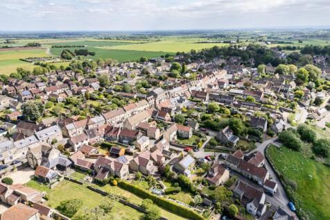 3 Sheepfair Lane, Marshfield SN14 8NA-8.jpg