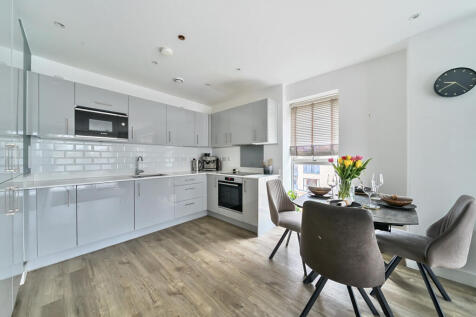 10-6819cd61e2f0b-...