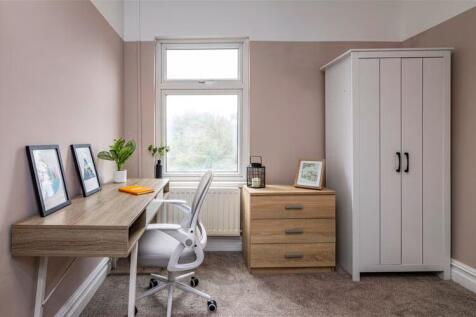 5 Bedroom Terraced in LN1 1QW