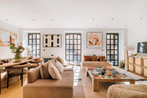 Floral_Court_04