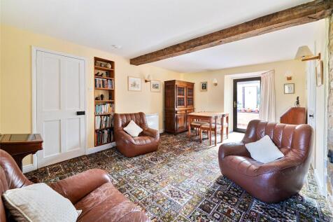 Sitting/Dining Room