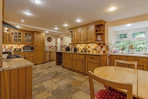 Kitchen-2.jpg