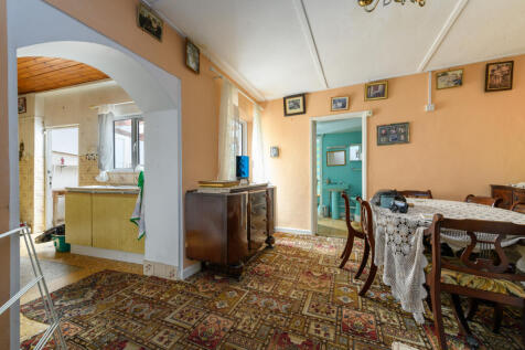 Cottage - Dining Room