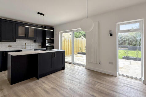 Kitchen/dining ro...