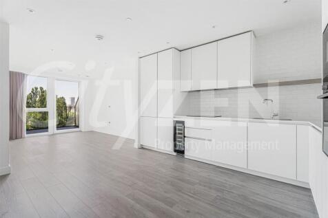 RECEPTION/KITCHEN