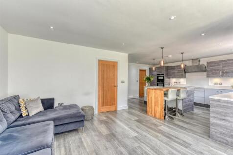5a Ormes Lane-May25-kitchen2.jpg