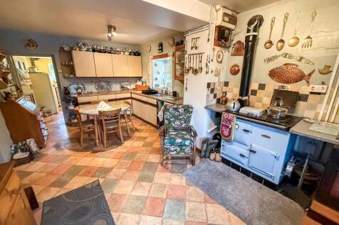 Kitchen/ Breakfast Room