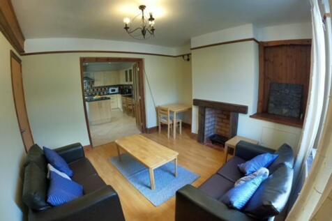 4 Bedroom Semi-Detached in WR2 6JF