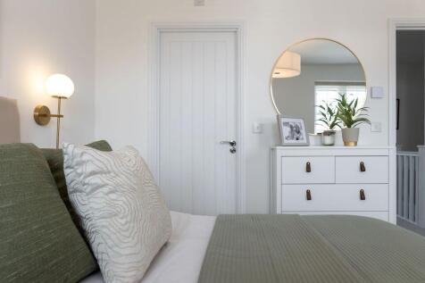 Bedroom 2 en-suite