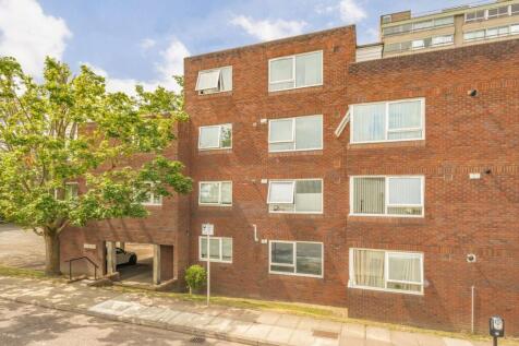 A one bedroom apartment situated in this popular, private development. This property offers open plan living accommodation.